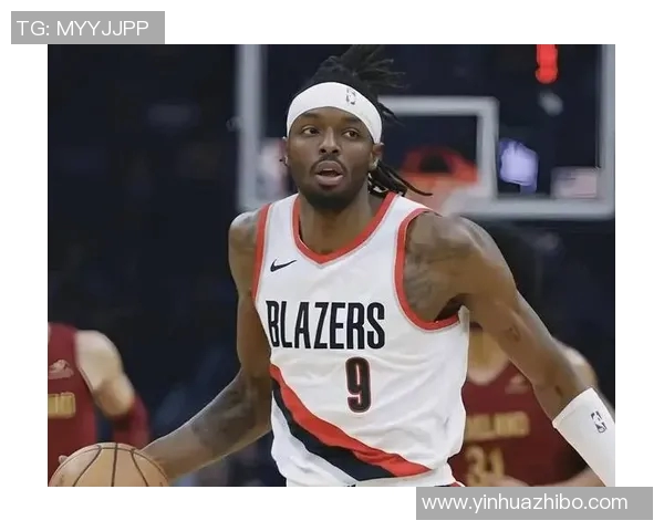 杰拉米格兰特如何在NBA赛场上展现个人风采与团队合作的完美结合